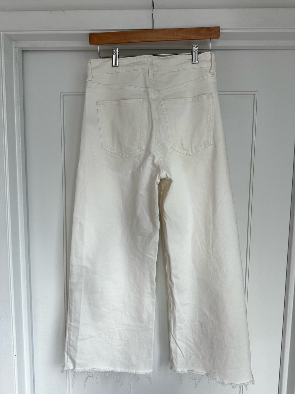 H&M Cropped White Jeans - Picture 3 of 3
